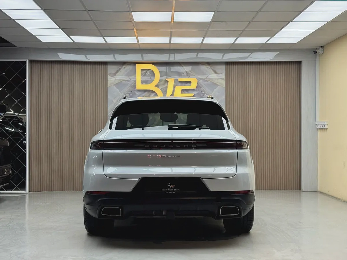 2024 Porsche Cayenne - American Specs - Brand New-6-6