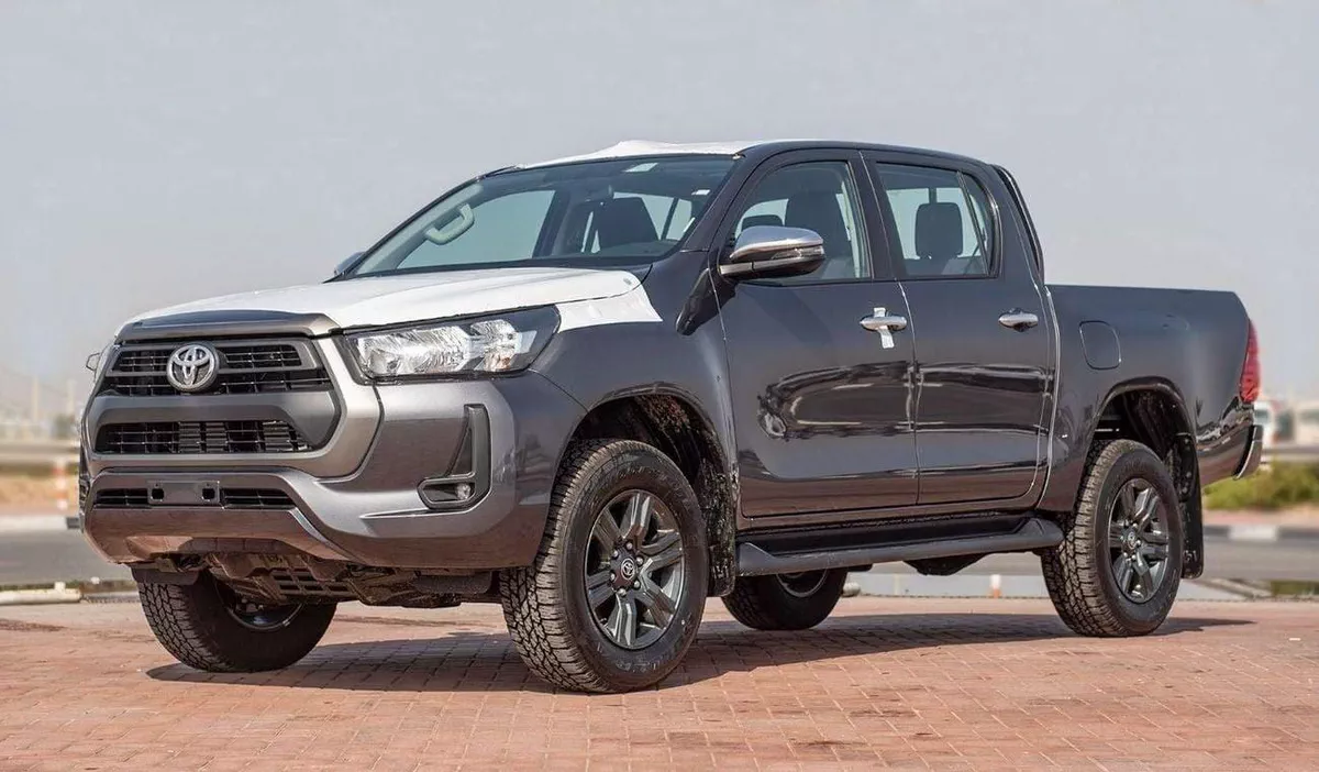 Toyota Hilux SGLX TOYOTA HILUX 2.4L MID OPTION A/T MY2025 FOR EXPORT