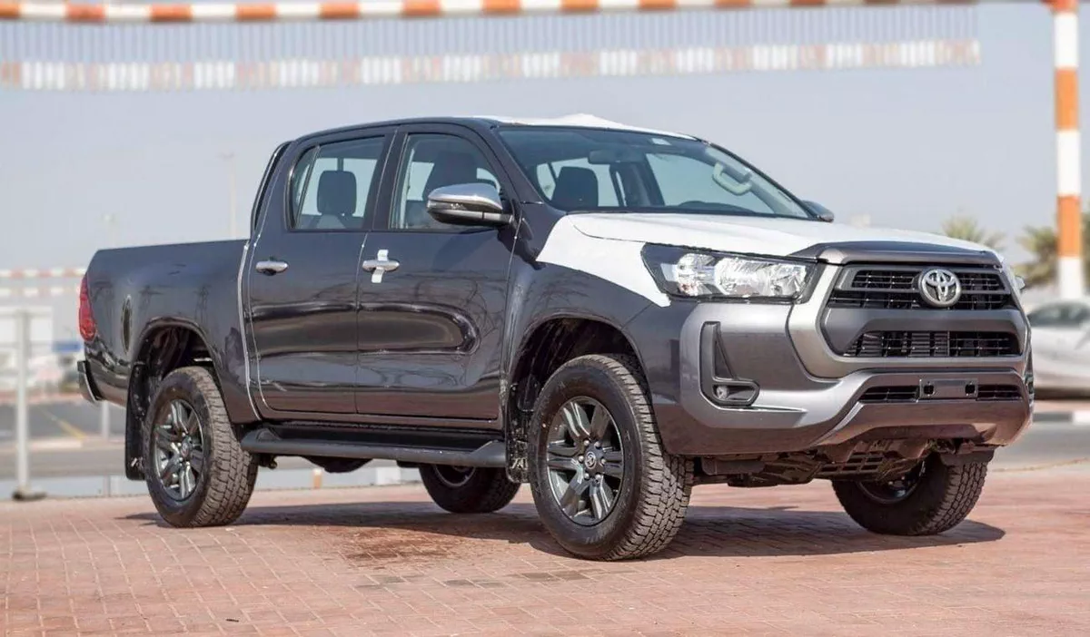 Toyota Hilux SGLX TOYOTA HILUX 2.4L MID OPTION A/T MY2025 FOR EXPORT-1-0