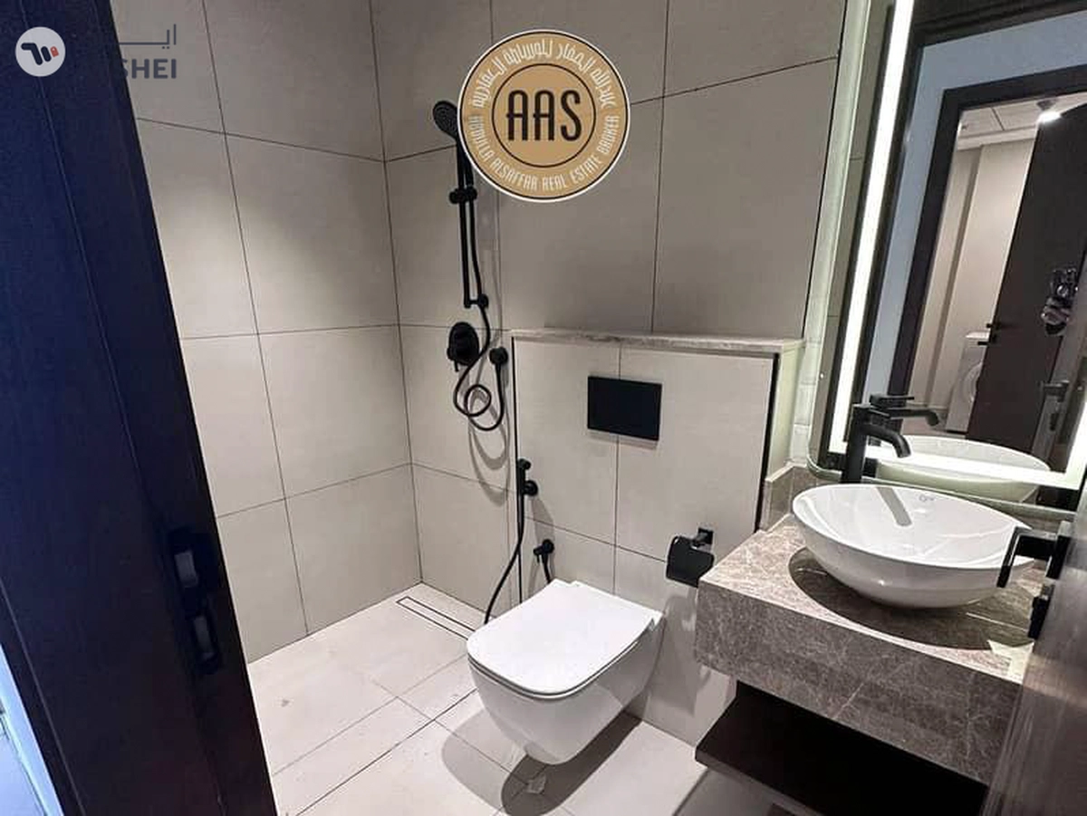 Spacious luxury new lavish 2bhk 🔥laundry room and kitchen appliances only in 130k arjan-7-7