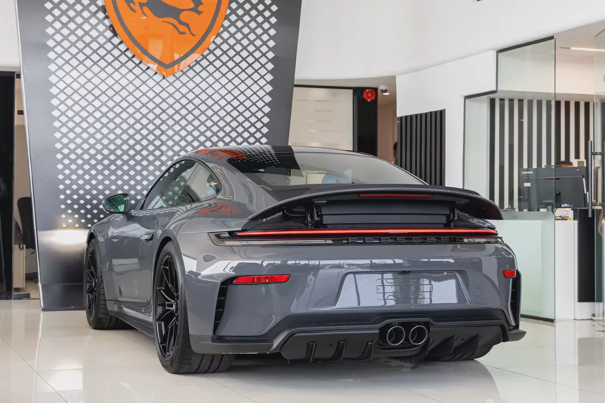 PORSCHE 911 GT3 TOURING | PCCB Ceramic Brakes | DEALER WARRANTY AVAILABLE | HIGH SPEC | 2026-5-5