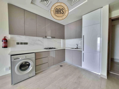 Spacious 1BHK with Burj Khalifa View • High Floor • Chiller Free • Rent 75k in 04 cheques-7