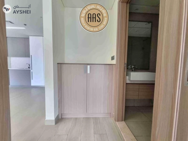 Spacious 1BHK with Burj Khalifa View • High Floor • Chiller Free • Rent 75k in 04 cheques