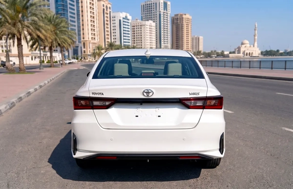 Toyota Yaris E