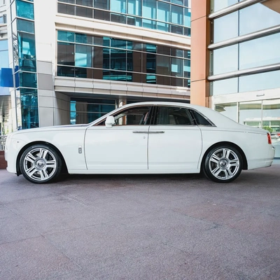2015 ROLLS ROYCE GHOST  GCC DONE ONLY 48,000KM-4