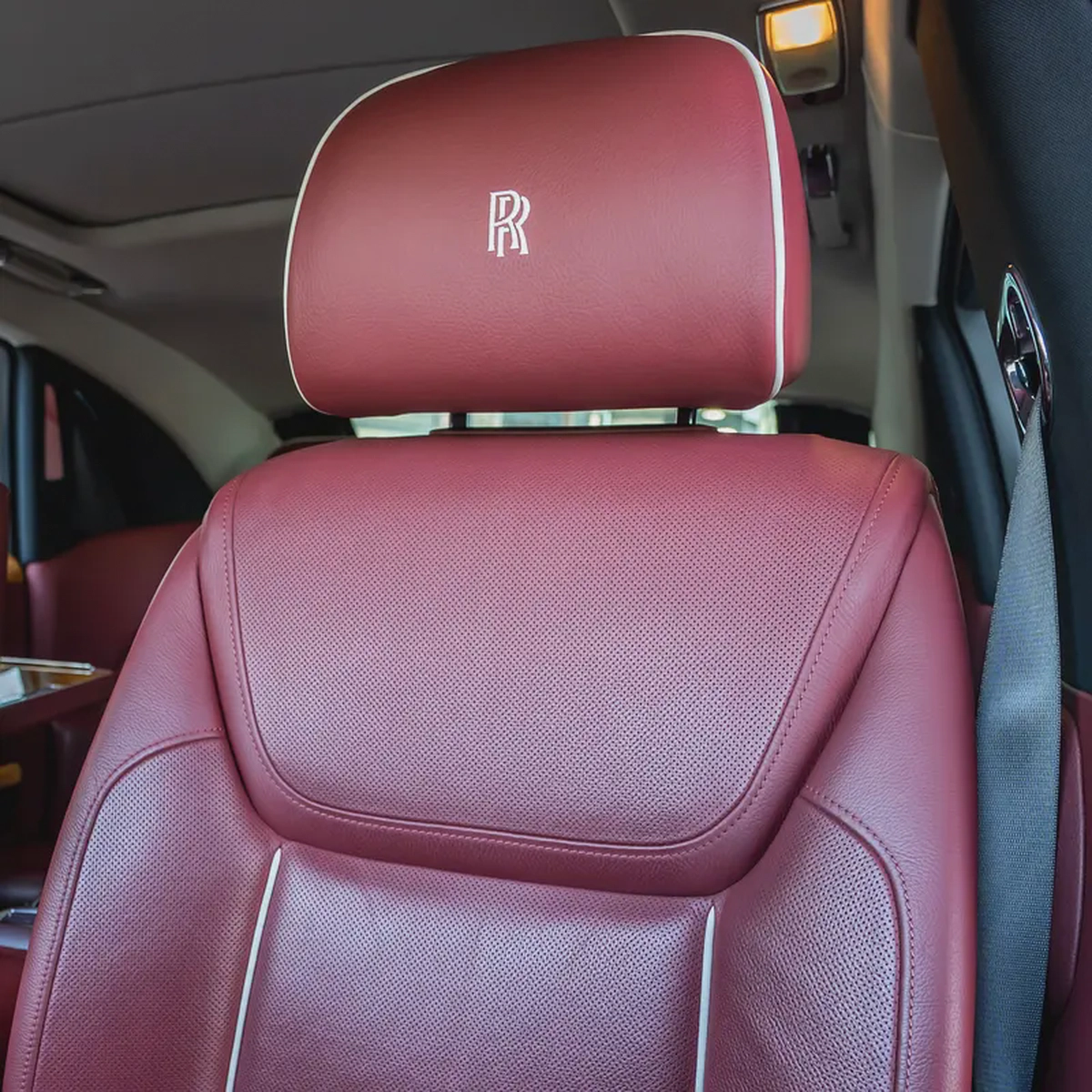 2015 ROLLS ROYCE GHOST  GCC DONE ONLY 48,000KM-12-12