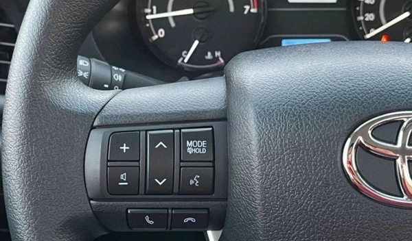 Toyota Hilux Toyota Hilux HILUX SC 2.7L 4X4