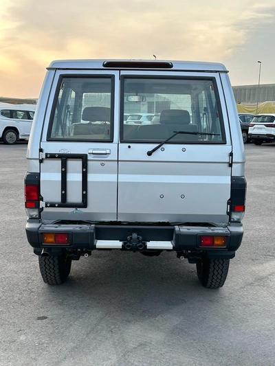 New 2026 Toyota Land Cruiser Hard Top-12