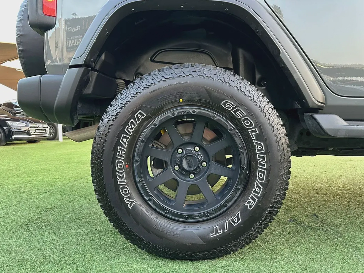 (2019) JEEP WRANGLER //SPORT// GCC FULL OPTION -ORIGINAL PAINT--18-18