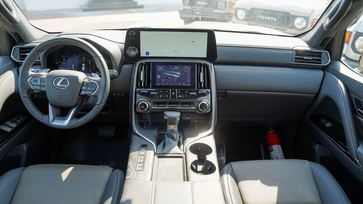 Lexus LX600 OVERTRAIL LEXUS LX600 OVERTRAIL 3.5 PETROL 2025-7-0