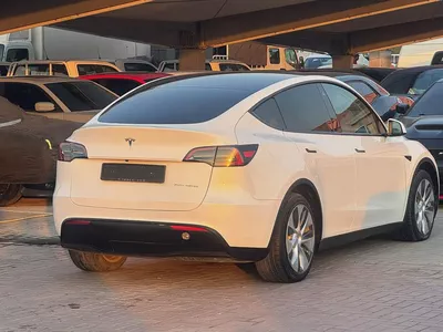 Tesla Model Y Long Range 2023 GCC Specs-4