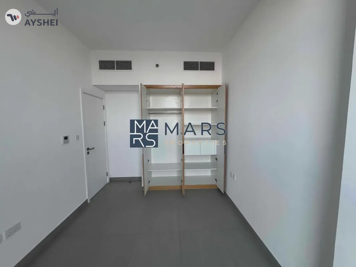 | Brand New | 1 Bedroom Apartment | Prime Location |-4-4