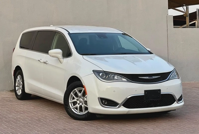 2020 Chrysler Pacifica - American Specs - Excellent Condition-3