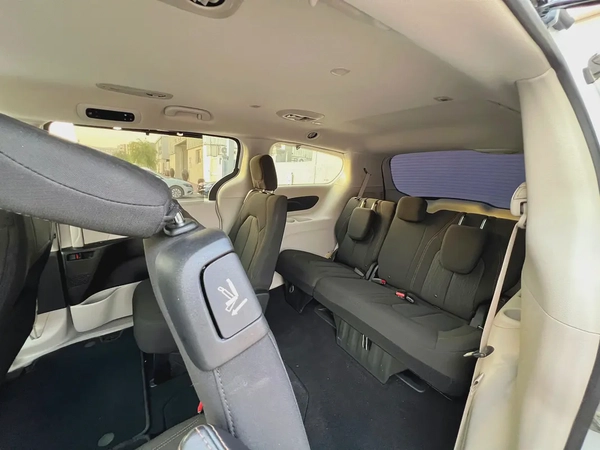 2020 Chrysler Pacifica - American Specs - Excellent Condition