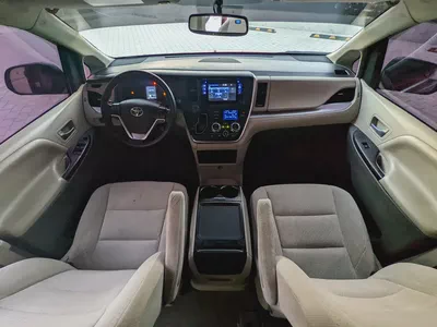 Toyota Sienna 2015 Mid Option With Navigation In Perfect Condition 7 Seater Flawless Family Van-11