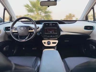 Toyota Prius 2017 GCC Eco Very Neat And Clean Premium Condition Low KM Family Car-12
