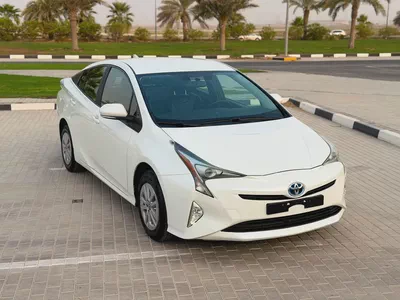 Toyota Prius 2017 GCC Eco Very Neat And Clean Premium Condition Low KM Family Car-5