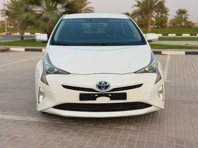 Toyota Prius 2017 GCC Eco Very Neat And Clean Premium Condition Low KM Family Car-6