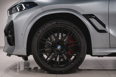 BMW X6M Competition 2025 - GCC Specs - 17,000 kms - Warranty and service till 2030-8