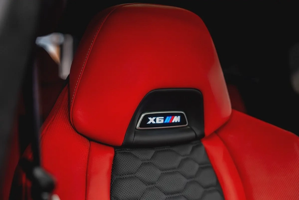 BMW X6M Competition 2025 - GCC Specs - 17,000 kms - Warranty and service till 2030