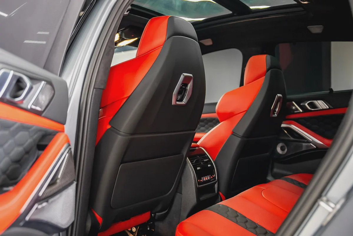 BMW X6M Competition 2025 - GCC Specs - 17,000 kms - Warranty and service till 2030-15-15