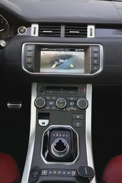 EVOQUE ( R-DYNAMIC ) - GCC SPECS - UNDER WARRANTY - ACCIDENT FREE - FULL SERVICE HISTORY --14