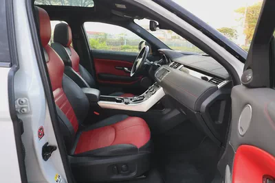 EVOQUE ( R-DYNAMIC ) - GCC SPECS - UNDER WARRANTY - ACCIDENT FREE - FULL SERVICE HISTORY --15