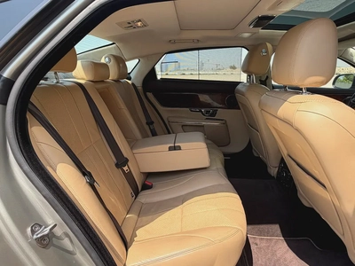 2014 Jaguar XJ Luxury (LWB) | GCC Specs-11