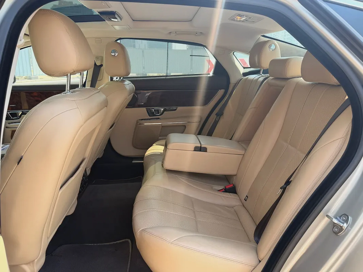 2014 Jaguar XJ Luxury (LWB) | GCC Specs-10-10