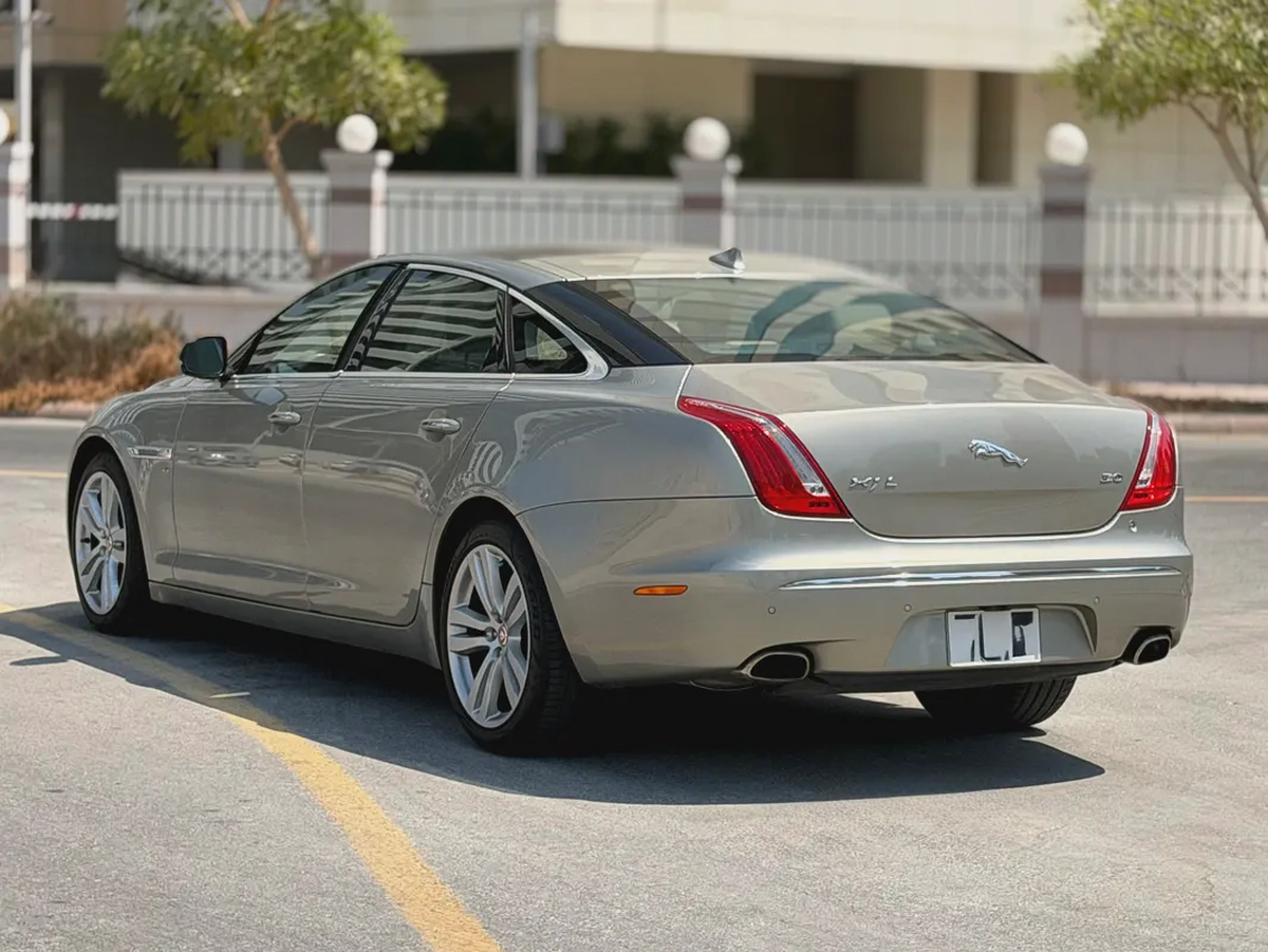 2014 Jaguar XJ Luxury (LWB) | GCC Specs-12-12