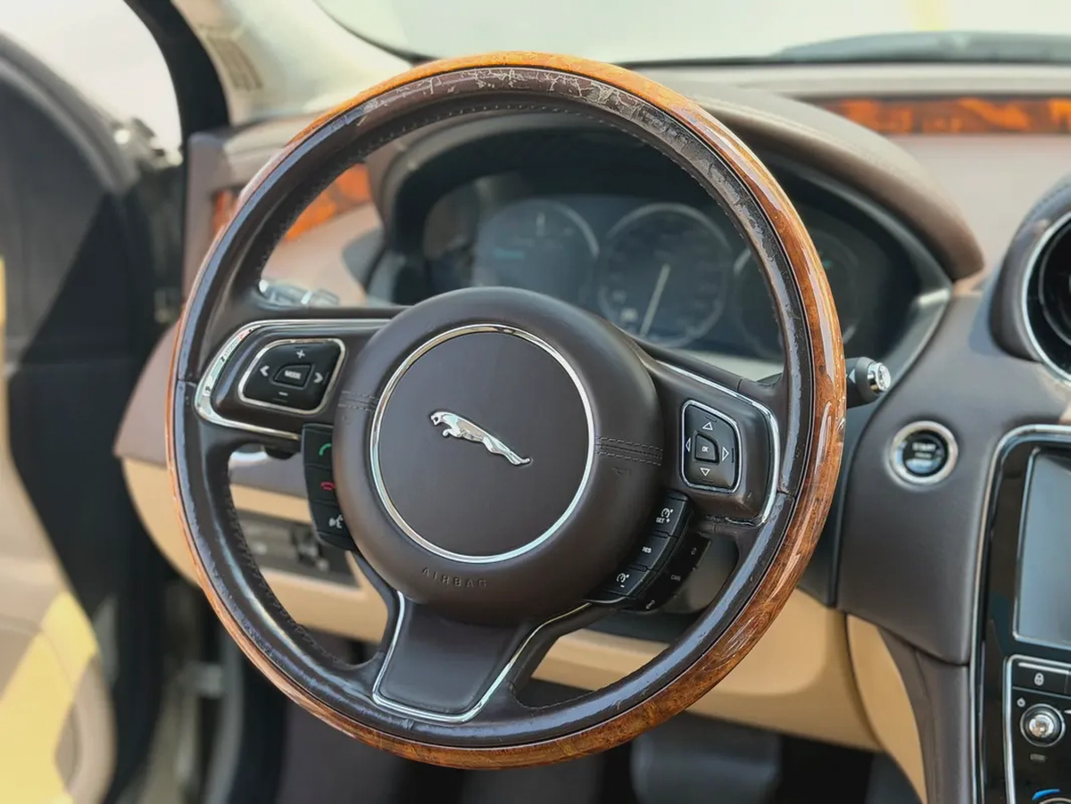 2014 Jaguar XJ Luxury (LWB) | GCC Specs-5-5