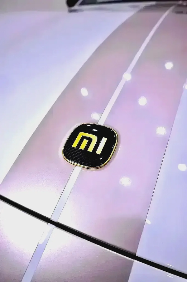 XIAOMI SU7 ULTRA FULLY LOADED + CARBON EXT / INT