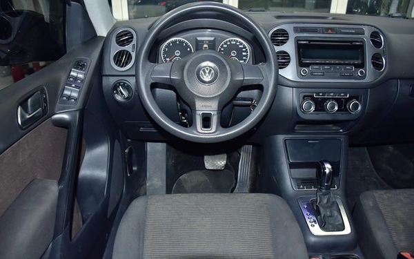 Volkswagen Tiguan ( 2015 Model ) in Brown Color GCC Specs