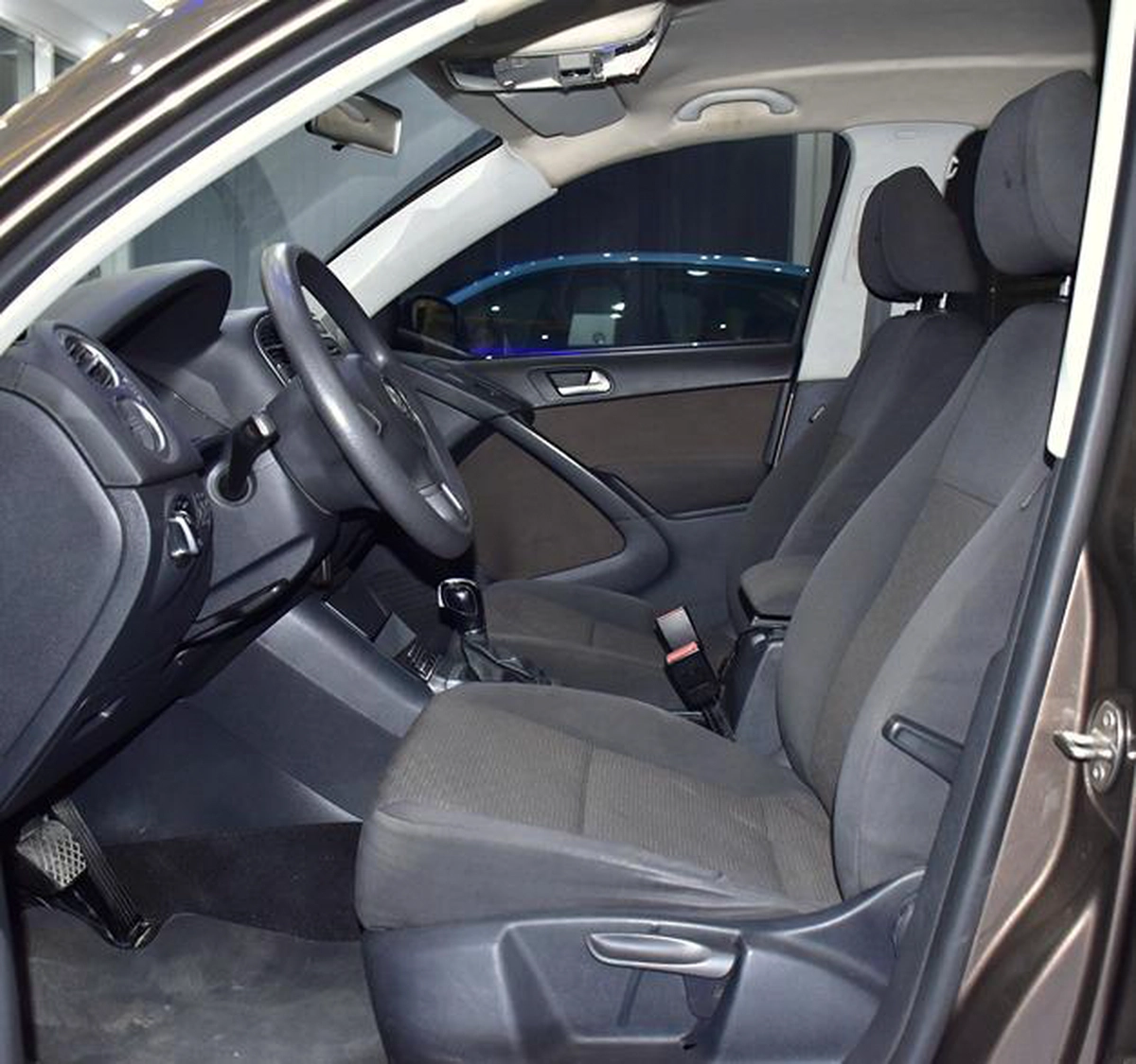 Volkswagen Tiguan ( 2015 Model ) in Brown Color GCC Specs-9-9