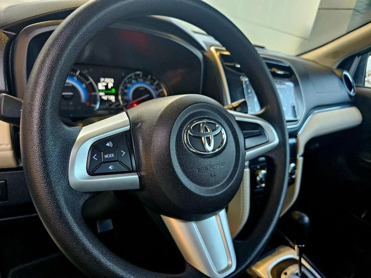 Toyota Rush EX PASSENGER 7 SEATS/ LOW MILEAGE-12-0