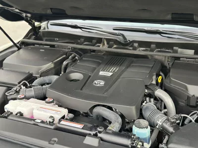 Land Cruiser 3.5T VXR-10
