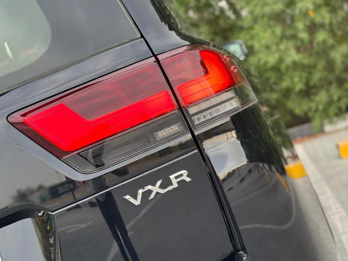 Land Cruiser 3.5T VXR-2-2