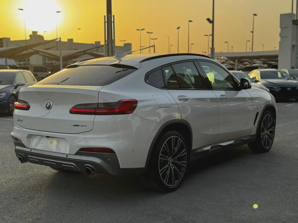 (2021) BMW// X4 XDRIVE 30I// GCC// FULL OPTIONS//GOOD CONDITION//-6-6