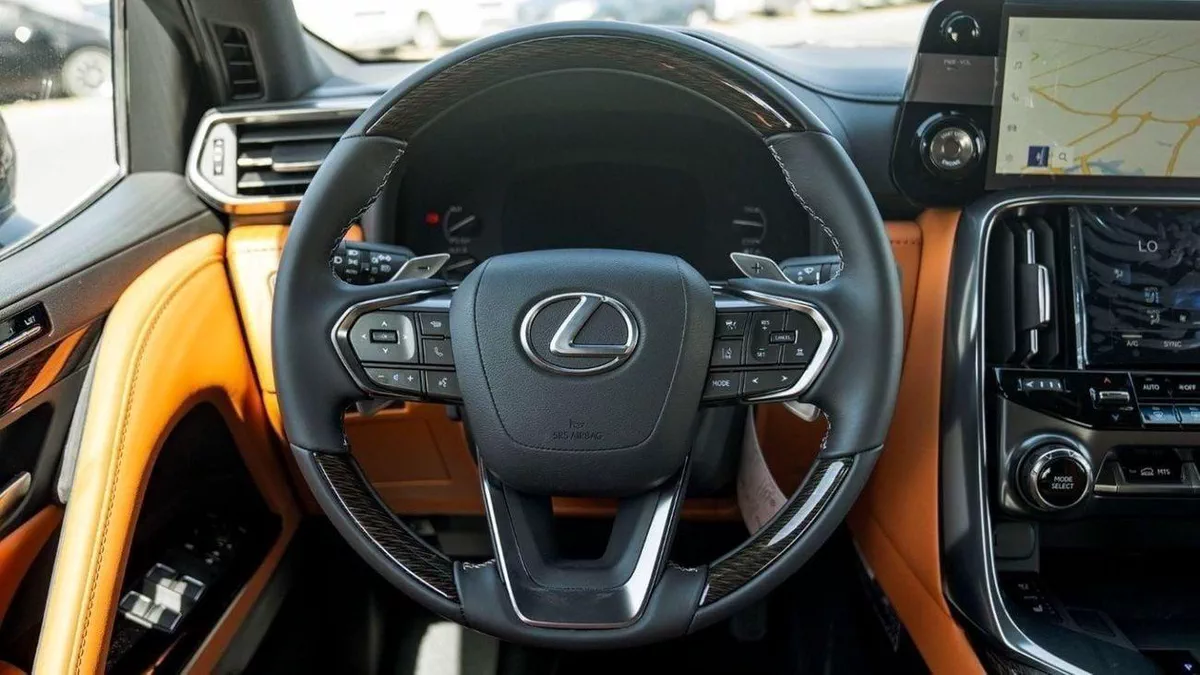 Lexus LX600 VIP LEXUS LX600 VIP 3.5P AT MY2024 – BLACK-16-0