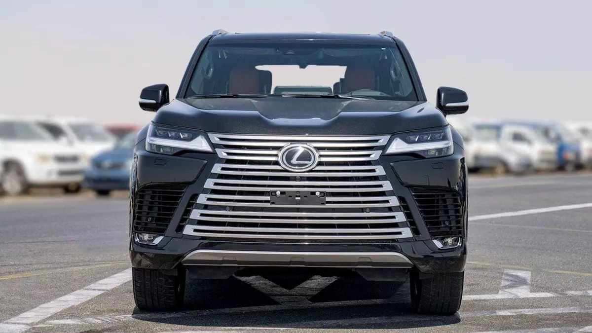 Lexus LX600 VIP LEXUS LX600 VIP 3.5P AT MY2024 – BLACK-1-0