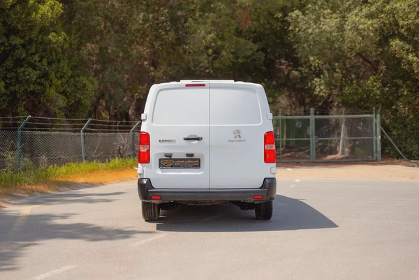 Peugeot Expert | Chiller Van | Diesel | GCC Specs | Ref#P001884