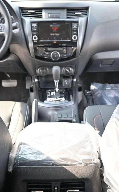 Nissan Navara NISSAN NAVARA 2.5 DIESEL PRO4X 4X4 AT 2025-15