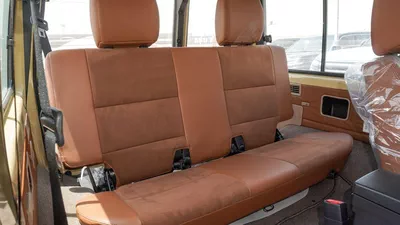 Toyota Land Cruiser 70 LC76 HT VXR HT VXR LX 4.0L V6 A/T-11