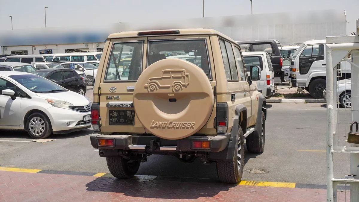 Toyota Land Cruiser 70 LC76 HT VXR HT VXR LX 4.0L V6 A/T-16-0