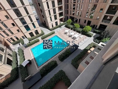 Luxurious one bedroom pool view in a modern community-8