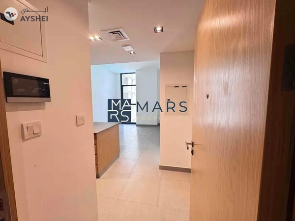 Luxurious one bedroom pool view in a modern community
