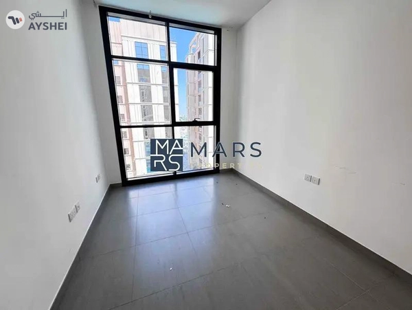 Luxurious one bedroom pool view in a modern community