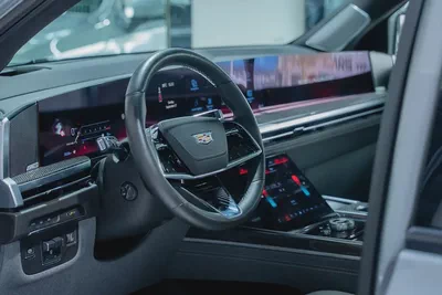 2025 Cadillac Escalade V GCC Specs-7