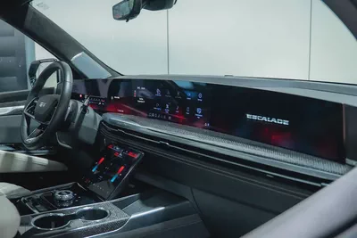 2025 Cadillac Escalade V GCC Specs-8