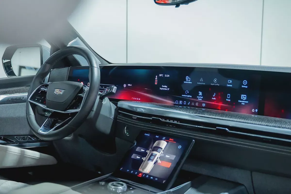 2025 Cadillac Escalade V GCC Specs-13-13